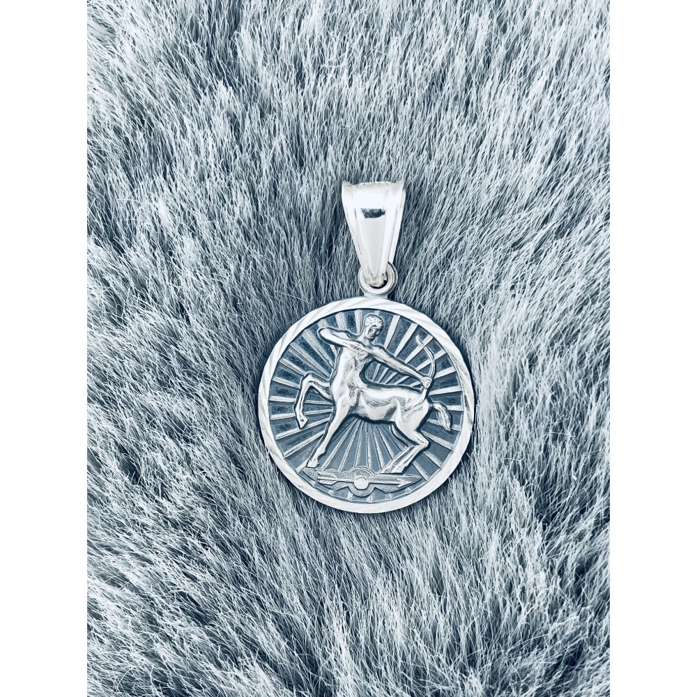 Srebrna zawieszka wisiorek znak zodiaku strzelec