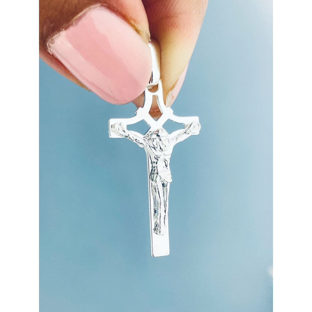 Srebrny krzyżyk Pan Jezus figurka Komunia Chrzest
