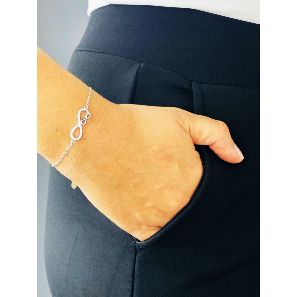 Silberarmband 925 f??r Frauen mit Zirkonia in Form eines Unendlichkeitssymbols