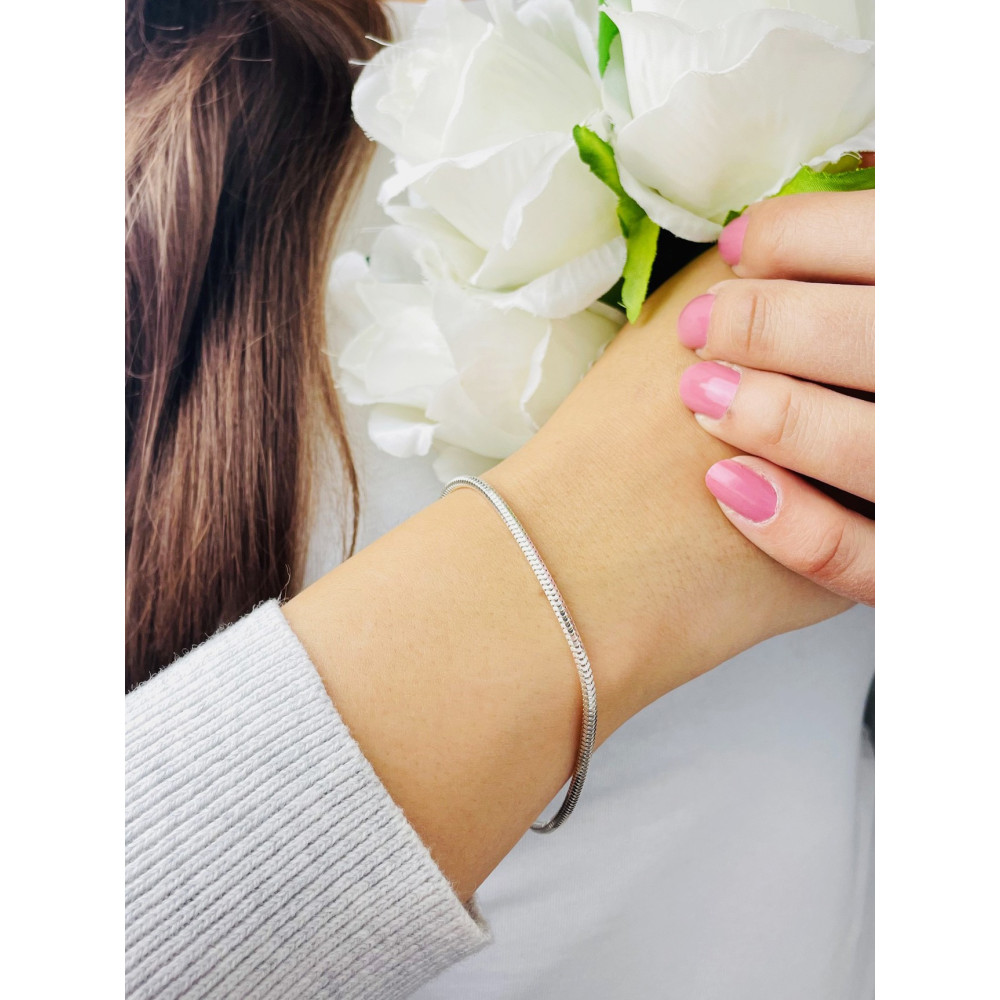 Srebrna bransoletka wężyk charms